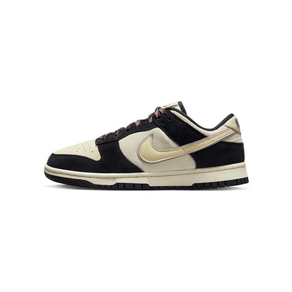Nike Shoes - Dunk low LX sz 7W